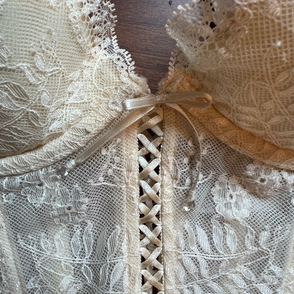 Victoria’s Secret Corset and Underwear - Picture 3 of 8